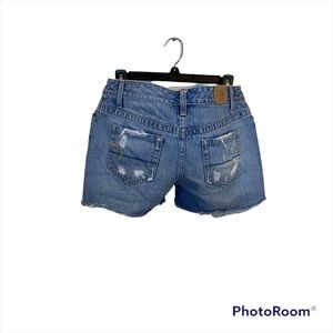 AMERICAN EAGLE JEAN SHORTS DESTROYED